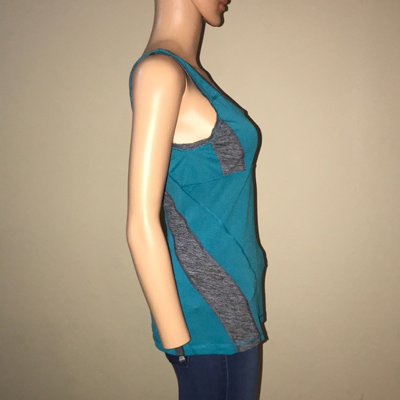 LuluLemon tank top size 6 - Picture 5 of 6